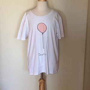 EUC~Amelia James Woman’s Medium T~Shirt White W/Pink Balloon~Phrase “Dream Up”